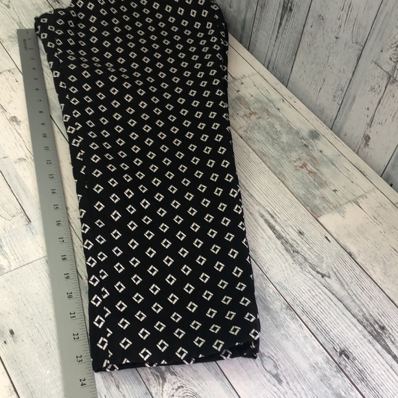 Vince Camuto Diamond Pattern Petite Ankle Pants 12P - Picture 8 of 10